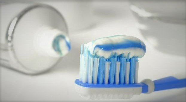 Ein Tipp für die richtige Zahnpflege: die richtige Zahnbürste